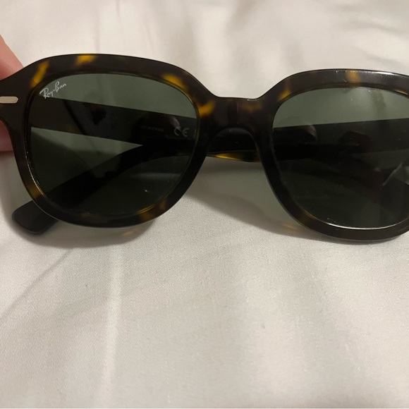 Ray-Ban Tortoise Shell Sunglasses - Picture 2 of 7